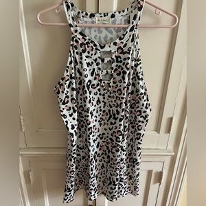 Pink and white leopard print peek a boo tank top sz L